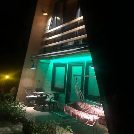 Casa vacanze Happy House Three-room Sw Pool View In B2