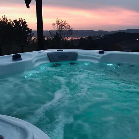 Happy House Three-room Sw Pool View In B2 Casa vacanze *